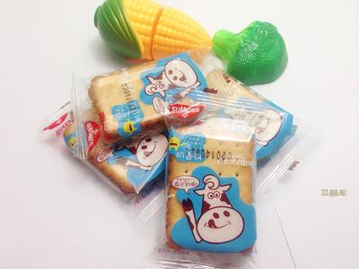 顺兴爆葱饼苏打饼干 传统工艺与葱香风味的完美融合